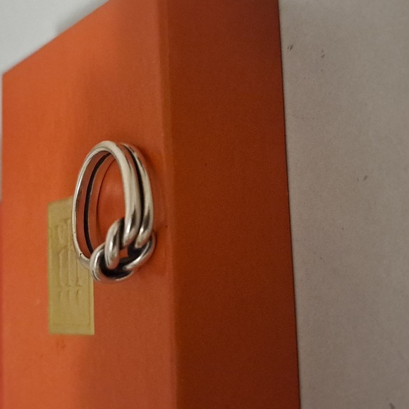 James Avery Retired Lovers Knot 925 Sterling Silver Ring - Picture 6 of 7